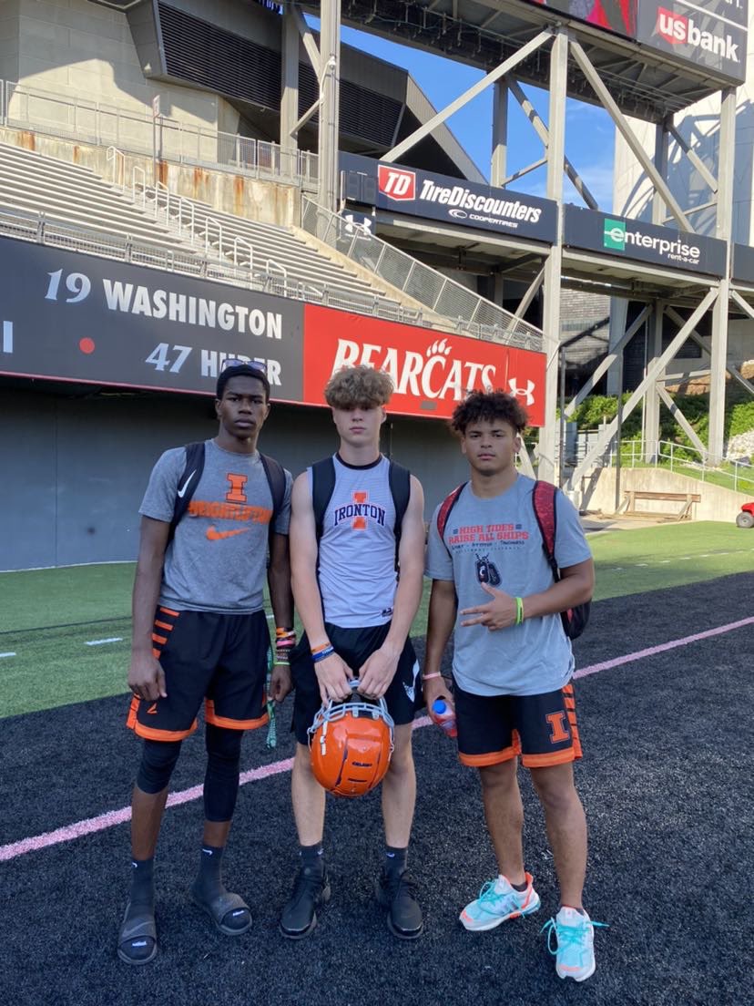 Had a great time @GoBEARCATS today, thank you @CoachFick @Im_MikeB. @FootballIronton @jermaine_keyes @apPrep @MartinChianti @amari_felder