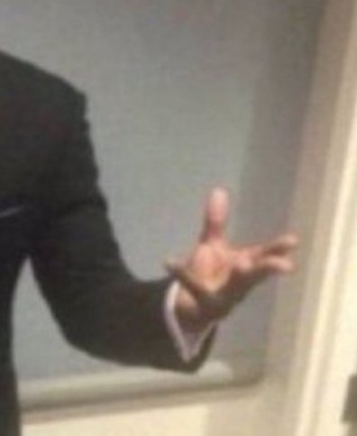 RebeccaPicken42's tweet photo. me in the physics a-level exam tomorrow trying to figure out which direction the magnetic field is going 
#aqaphysics #alevelphysics #physicsalevel #alevels2022 https://t.co/Rt5U8TuHxY