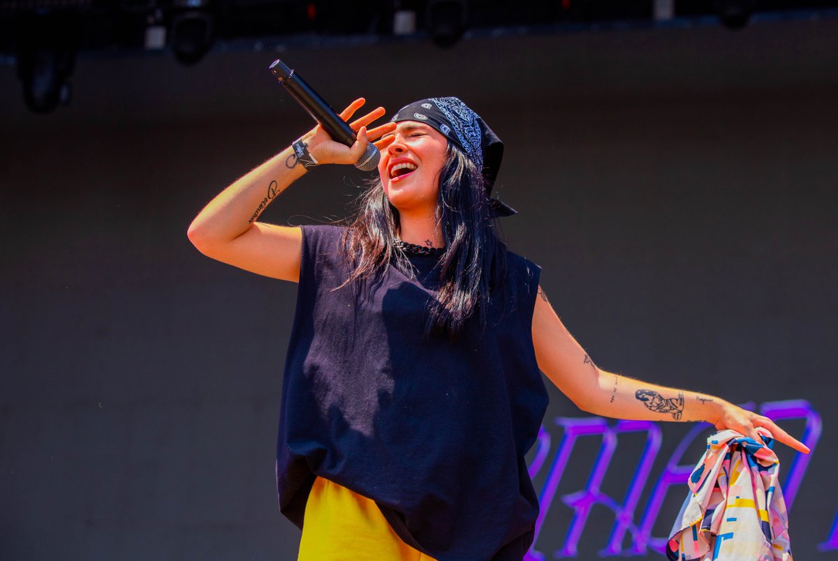 thepowerfestmx's tweet photo. La poderosísima @carmen_deleon la rompió en el escenario de #PowerFest2022 🔥 ¡todxs nos enamoramos de su energía! 🤩

#FeelThePower https://t.co/5TWejd0w5A
