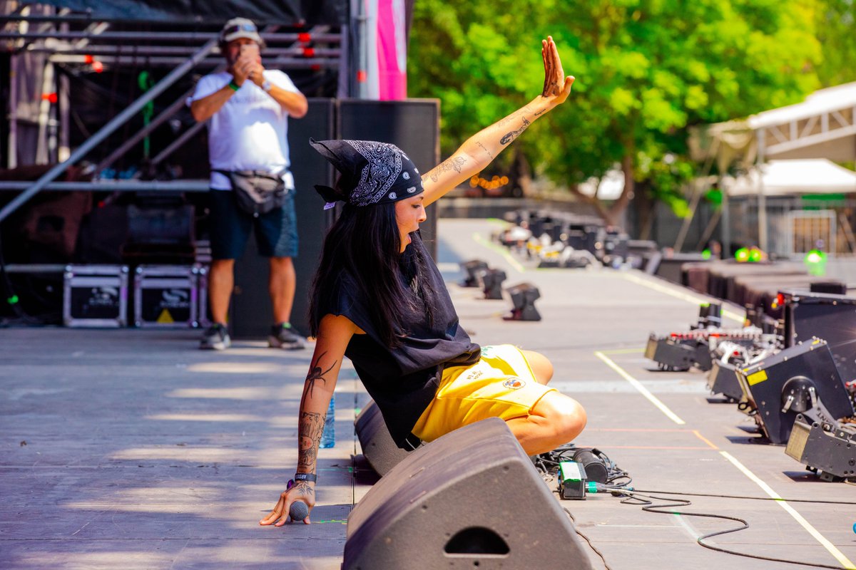 La poderosísima <a href="/carmen_deleon/">Carmen DeLeon</a> la rompió en el escenario de #PowerFest2022 🔥 ¡todxs nos enamoramos de su energía! 🤩

#FeelThePower