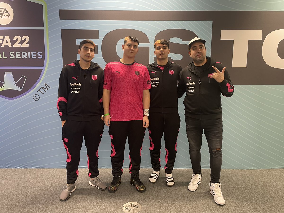 JuanmaViera27's tweet image. ESTOS TIPOS LO VOLVIERON A HACER

@KRUesports AL MUNDIAL DE CLUBES CARAJO