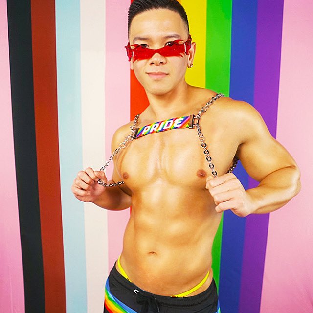 Show your true colors this pride 🏳️&zwj;🌈❤️🧡💛💚💙💜🤎🖤🏳️&zwj;⚧️ @tuanng16 #pridemonth #pride #gaypride #gaymuscle<a href="/tag/lgbt"class="tags"><span>#lgbt</span></a><a href="/tag/pride"class="tags"><span>#pride</span></a><a href="/tag/daddy"class="tags"><span>#daddy</span></a><a href="/tag/gaypride"class="tags"><span>#gaypride</span></a><a href="/tag/pridemonth"class="tags"><span>#pridemonth</span></a><a href="/tag/gaymen"class="tags"><span>#gaymen</span></a>