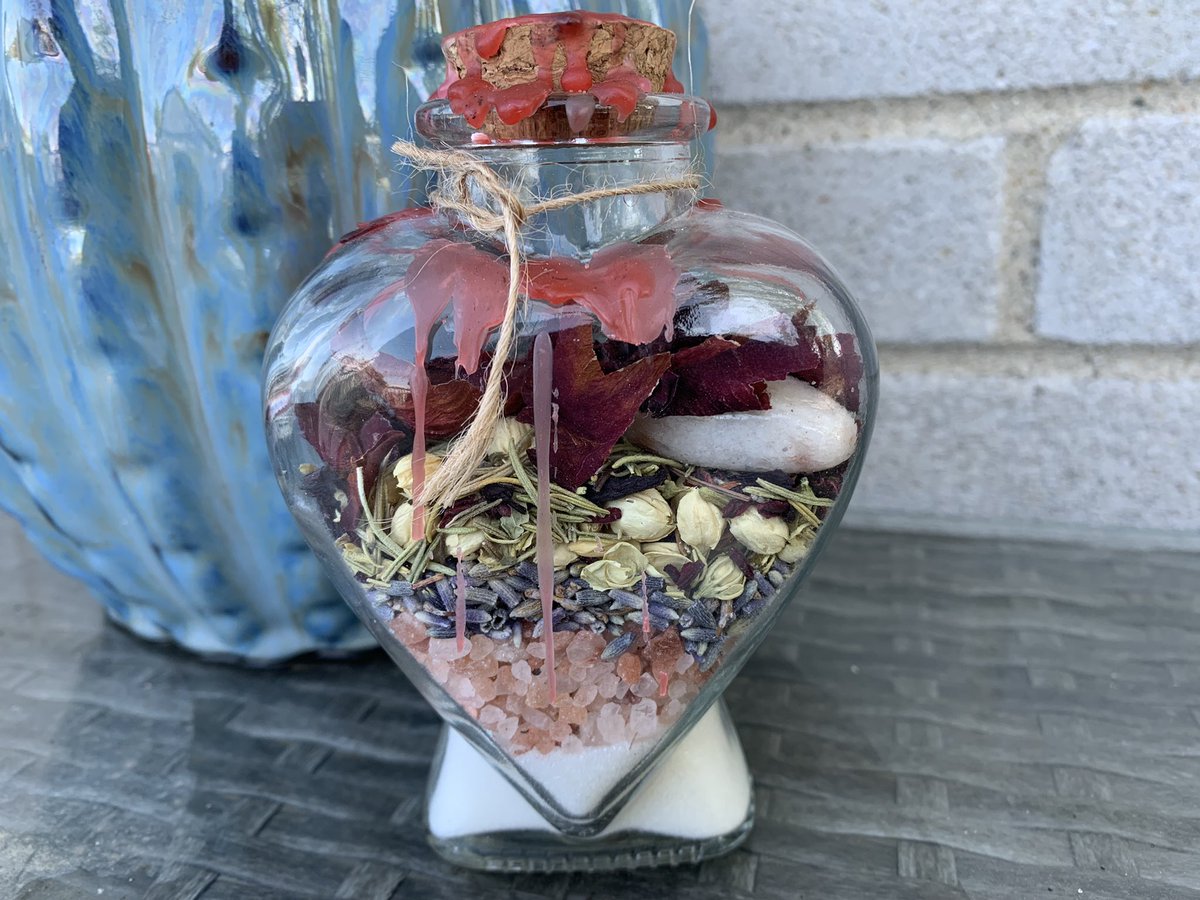 kay_witchery's tweet photo. ❤️‍🔥 Wow check out these self-love spell jars ❤️‍🔥

🌹 Who needs a boost of confidence?

🌹 Who wants to add some spice into your life? 

🌹 Who needs some extra courage or strength?

These are intended to bring such intentions to you! 

Click the link 👇 

https://t.co/zZHe9dSXTm https://t.co/seshT5TWen