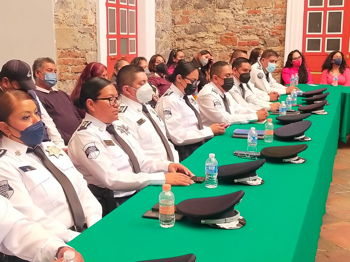 vmpuebla's tweet photo. Trabajo| @SSC_Pue y @CTMPuebla #comprometen trabajo #conjunto en favor de la #seguridad
@leobardosoto
@CruzGConsuelo
@eduardorivera01 https://t.co/HGY3tGLrgC https://t.co/5d9afSzUXE