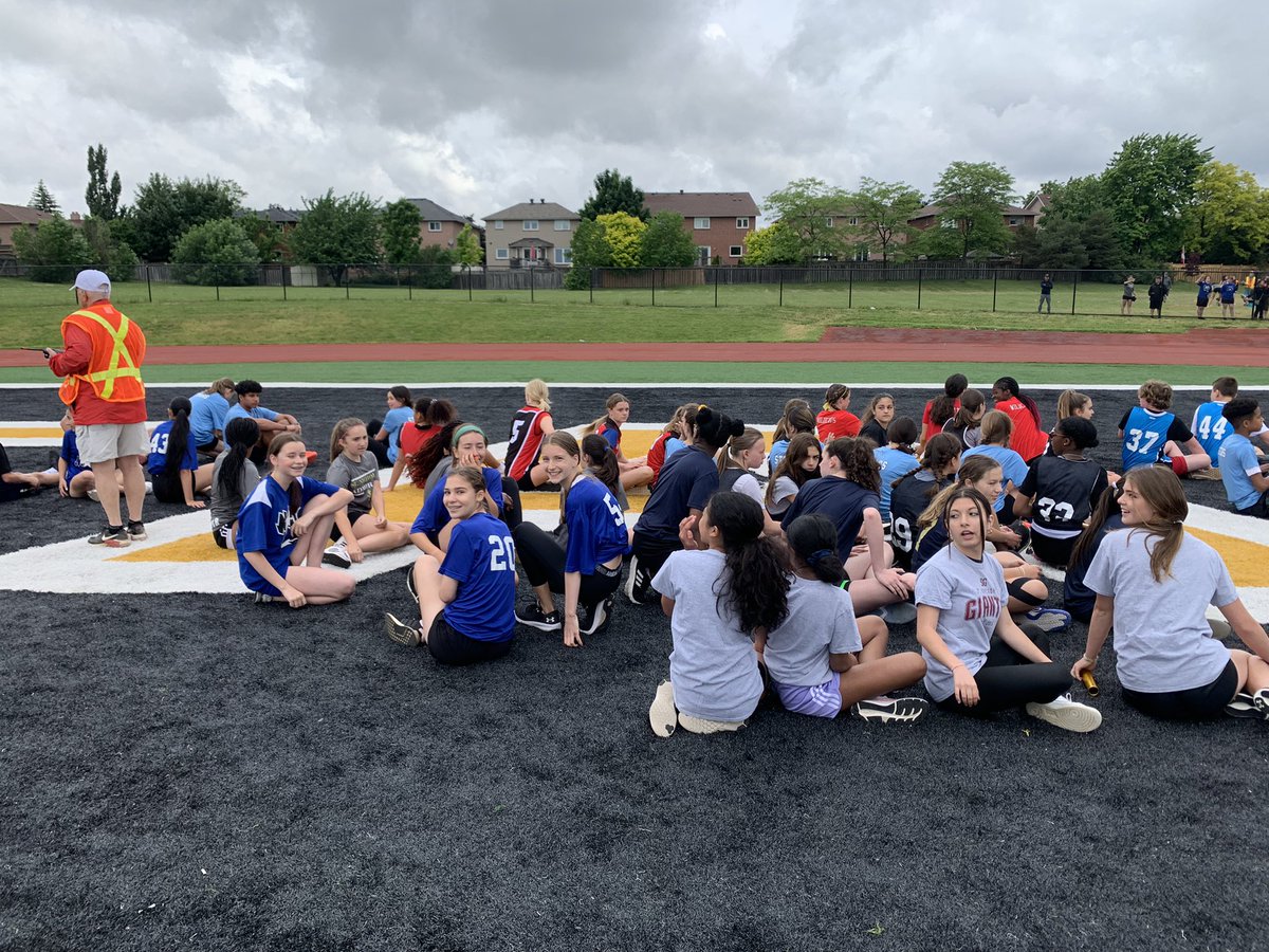 MsZarafonitis's tweet photo. Congratulations to all of our amazing athletes! We had such a fun day with you &amp; are so proud of your hard work! 💙🏳️‍🌈 💛 @HCAA2017 @mrshansonclass @Kyurgan1 @mr_ccorreia @MargueriteHCDSB https://t.co/dzbOCPp3Ek