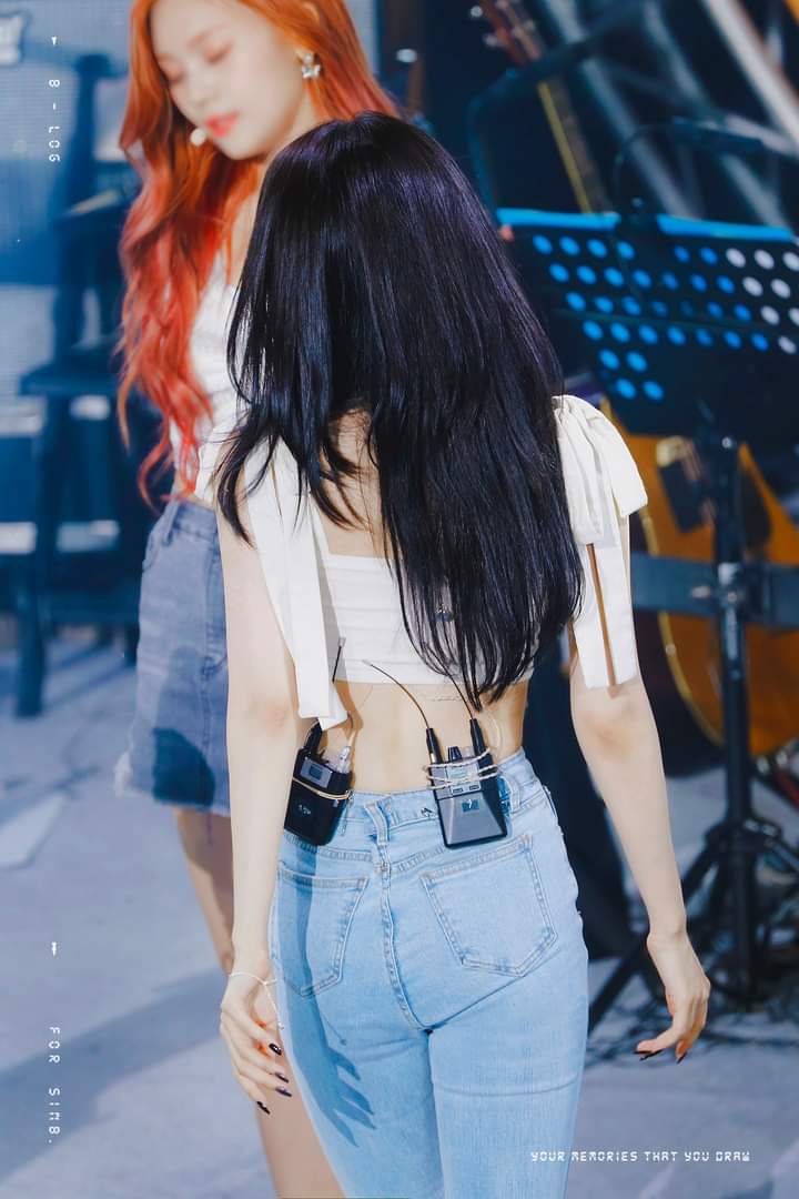 sinbspics's tweet photo. sinb is perfect in every way https://t.co/1faYUtckOi
