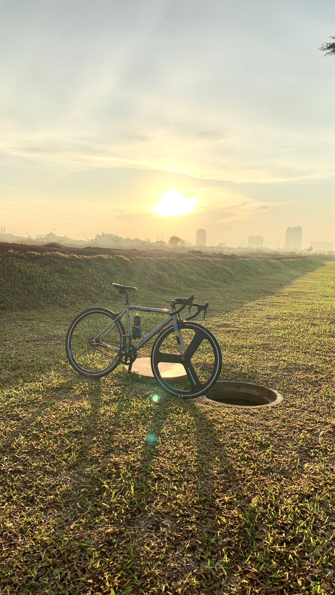 singpentinkhappy 🇮🇩 tweet media