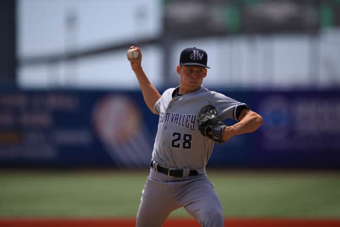 Righty Will Warren is the newest member of the #Yankees' Top 30 Prospects list after Ron Marinaccio's graduation.

Grades, scouting report and more on the '21 eighth-round Draft choice: atmlb.com/3xCvYcG