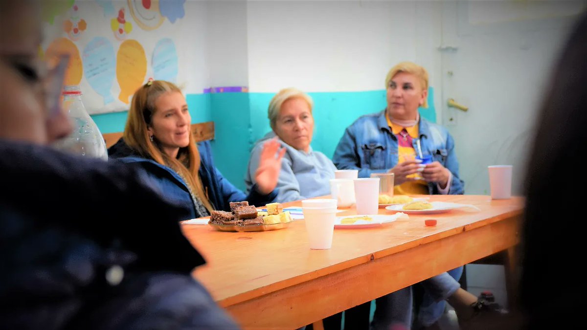 connafjardines's tweet photo. Hoy nos reunimos en la mesa de gestión territorial en Merlo. Gracias Jardín Abrázame por abrirnos sus puertas para debatir sobre las problemáticas y desafíos que tenemos por delante en todos los espacios educativos comunitarios.
#CONNAF #JardinesComunitarioa https://t.co/638qkAunL7