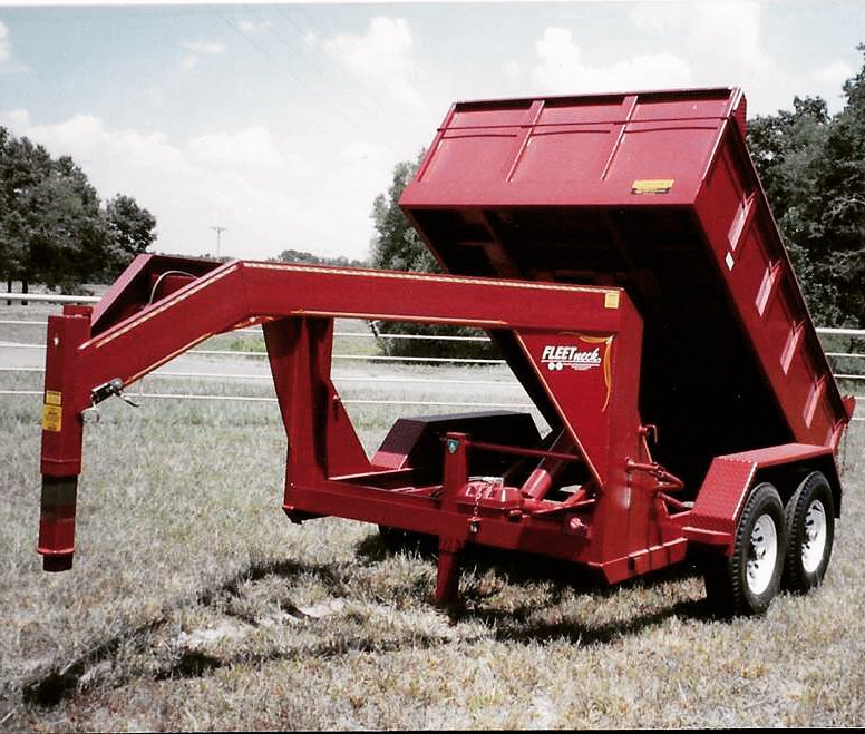 DCtrailers's tweet photo. Our Fleetneck Engineered Goosenecks have a long history! β³ Check out this early-model WDT dump trailer compared to a new model to see how much our Goosenecks have evolved and improved over time! πͺ #ThrowbackThursday #WDT #DumpTrailer #DCLife #DoWorkLoveStrong https://t.co/1djePfC2EN