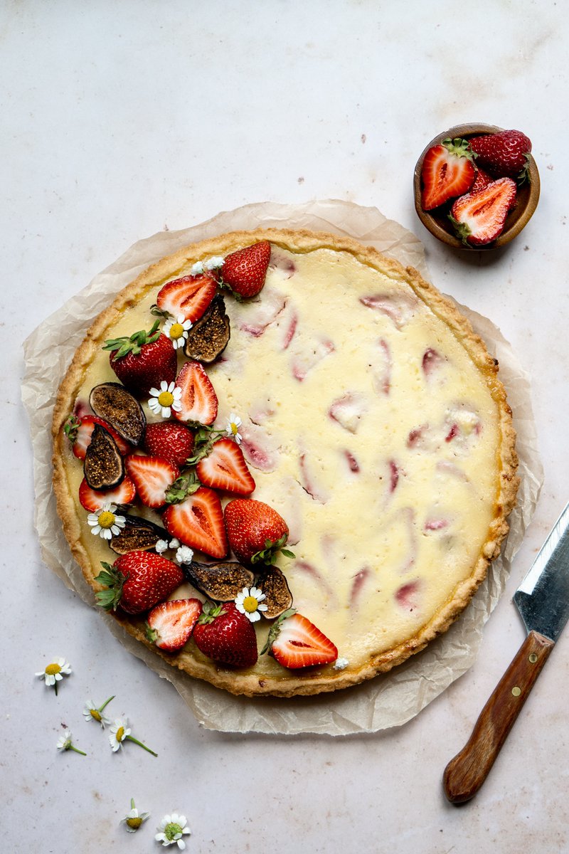 What are you #baking this weekend? Slice up some juicy @CAstrawberries for Strawberry and Ricotta Crostata with Fig Jam made with our Orchard Choice Figs. 

<a href="/pinabresciani/">Pina Bresciani</a> shows you how to make this Italian dessert at home: pinabresciani.com/strawberry-and…