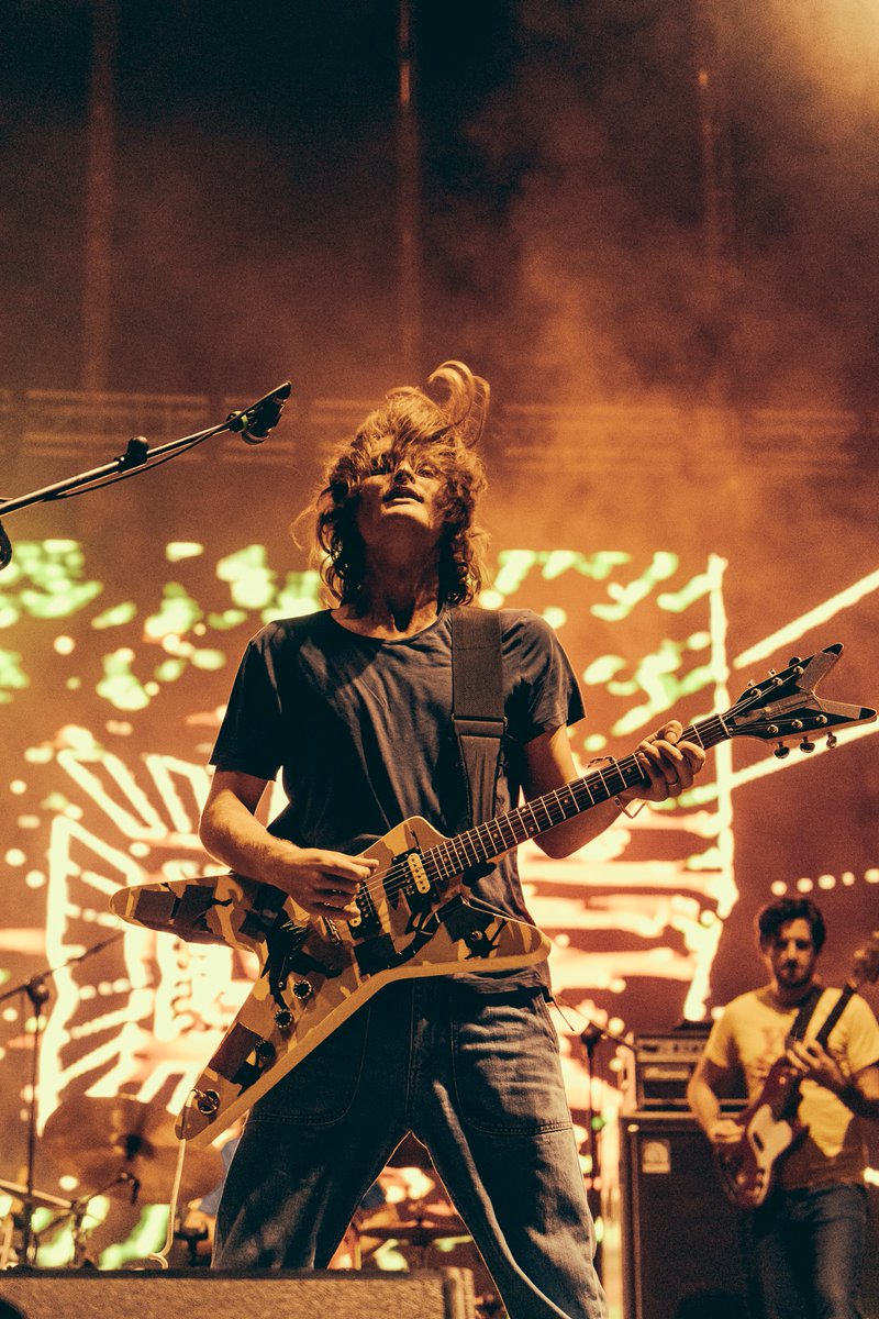 High five ✋ <a href="/kinggizzard/">King Gizzard</a>

📸 Sergio Albert