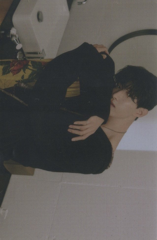SEVENTEENscan's tweet photo. [SCAN] DK ATTACCA 20 PCS
#DK #SEVENTEEN #CARATS #Attacca https://t.co/5JGkAgCbUE