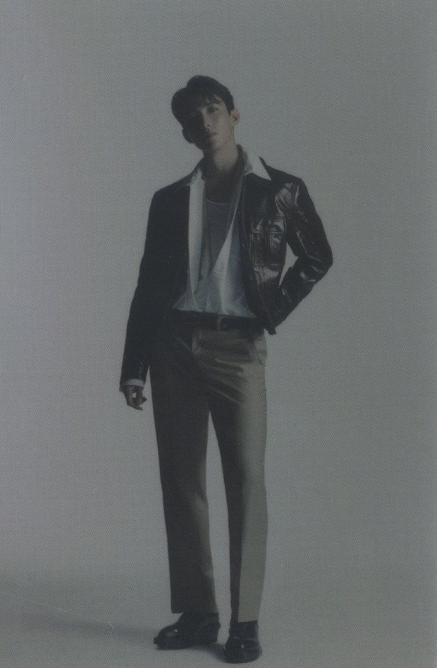 SEVENTEENscan's tweet photo. [SCAN] DK ATTACCA 20 PCS
#DK #SEVENTEEN #CARATS #Attacca https://t.co/5JGkAgCbUE
