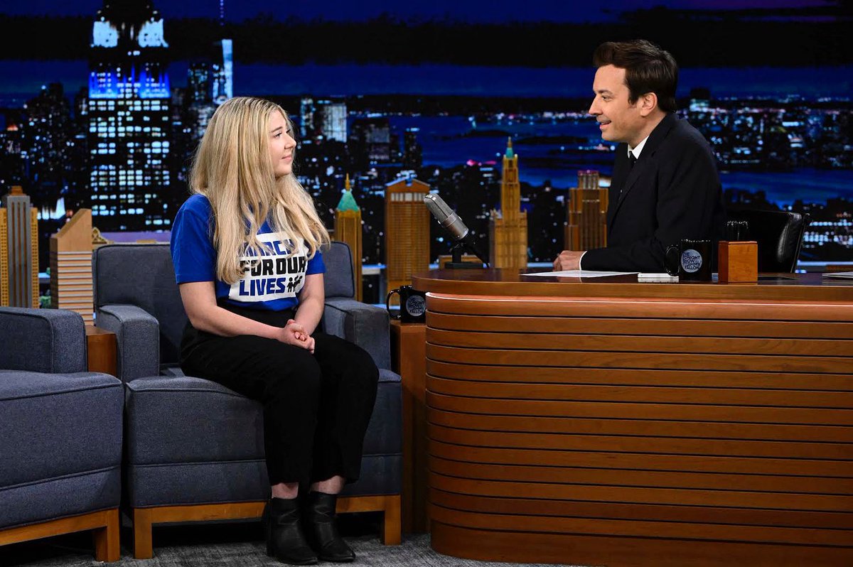 AMarch4OurLives's tweet image. 🎥 TUNE IN: At 11:35pm ET, watch our own Jaclyn Corin sit down with @jimmyfallon on #FallonTonight to talk the gun violence crisis in America and our movement to bring it to an end. 

(And tell a friend to tell a friend: Text MARCH to 954-954 💙)