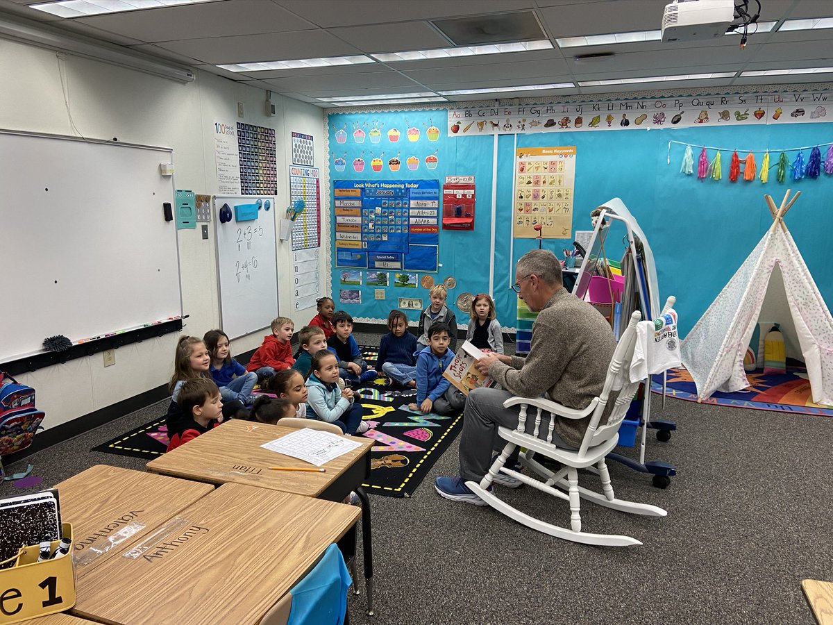 cencebaugh's tweet photo. @jrtager Remembering back when you read to my kinder babies! Thank you for all that you do! Your impact has been left on so many! 📖🌈 https://t.co/UcKrtDtUaJ