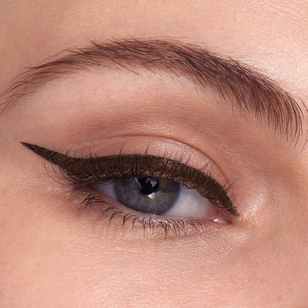Maybelline's tweet photo. NEW NEW NEW!! Hyper Easy Liner is now available in pitch brown 🤎! We can’t wait to see you rock your sharp brown wing, besties! 🤩🤩🤩 https://t.co/EDjLRU3Mkr