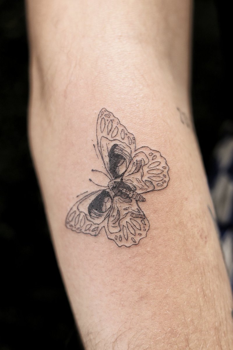 sandsbrands's tweet photo. Buttlerflieskull #fineline #singleneedletattoo made in @heartofmexicooficial
#sanmigueldeallende #wearetheheartofmexico
#tattoos #tattoolife #tatuadores  #tatuadoresmexicanos #handpoked #ink  #tattoofestival #tattoofest #guanajuato #mexico  #fabricalaaurora #june #Junio https://t.co/bpeyXhPV82