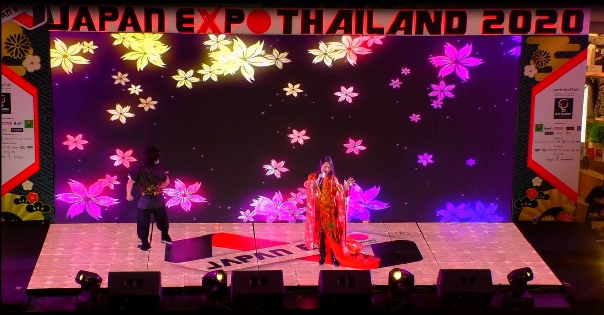 LSG_SmileLabo's tweet photo. 『JAPAN EXPO in Thailand』

55万人もの来場者数を誇る
タイ王国〝最大級〟フェスティバル❗️

アカペラが会場中に響き渡り注目を一気に浴びる。

海外に【かぐや姫】が舞い降りた瞬間でした。

#写真好きな人と繋がりたい 
#ファインダー越しの私の世界ᅠ https://t.co/fjIJDQnEti