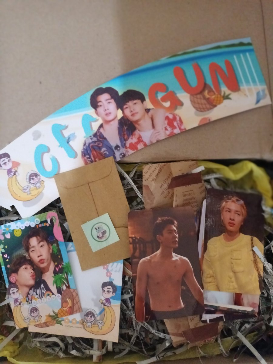 Hello, I just received my bday gift from Anon (charot kilala ko na kung sino nagbigay) thank you <a href="/offgun_fanproj/">OFFGUN FAN PROJECTS PH 🇵🇭</a>
this is so cute shshshhss

 <a href="/fingunlickngood/">kikay</a> ur artworks never disappoints 🥺
#OffGunFanProjectsFeedback
