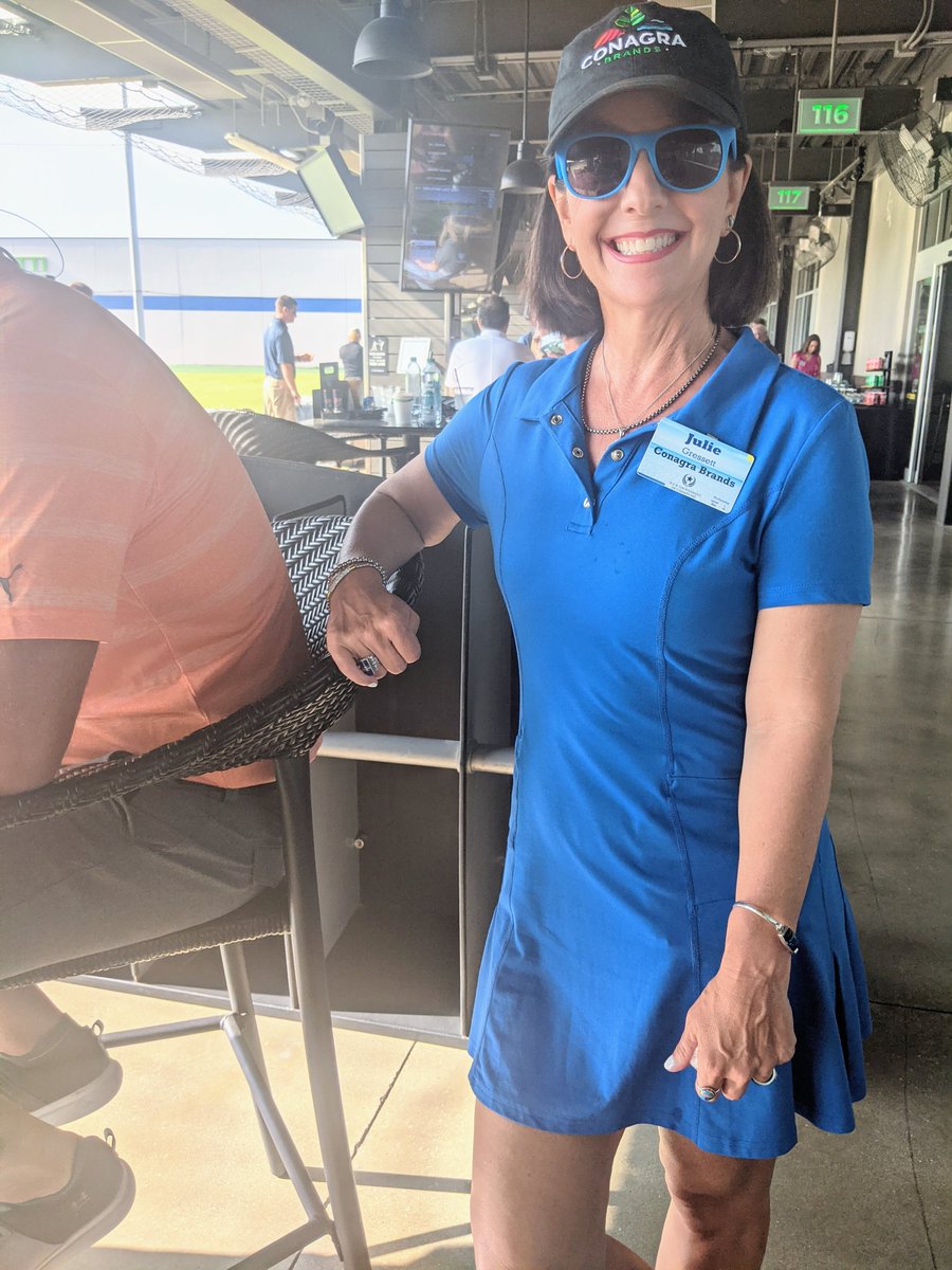 abby_asekun's tweet photo. #hebtoc top golf, blue on blue 💙 🔵 https://t.co/rNQ4yWYJbF