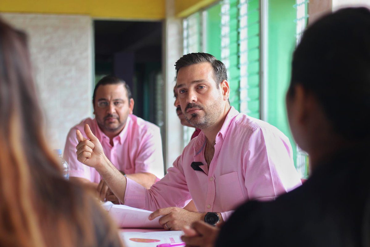 TatoVegaYu's tweet image. ¡Qué chingón es Catemaco!

Andamos fortaleciendo las bases de Fuerza x México Veracruz en esta bella región del Estado, y me llamó mucho la atención una demanda en particular: la protección animal.