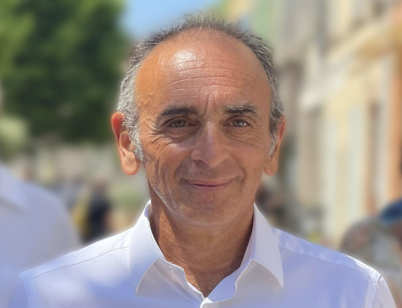 OlivierPIRRA's tweet photo. Avant de terminer cette campagne #Legislatives2022, je tiens à remercier celui sans qui rien de tout cela n'aurait eu lieu : @ZemmourEric !!
Merci pour votre courage, honnêteté et amabilité ! Une certitude : nous construisons enfin l'avenir sur des bases solides ! #Reconquete https://t.co/AhW9hOWtq1