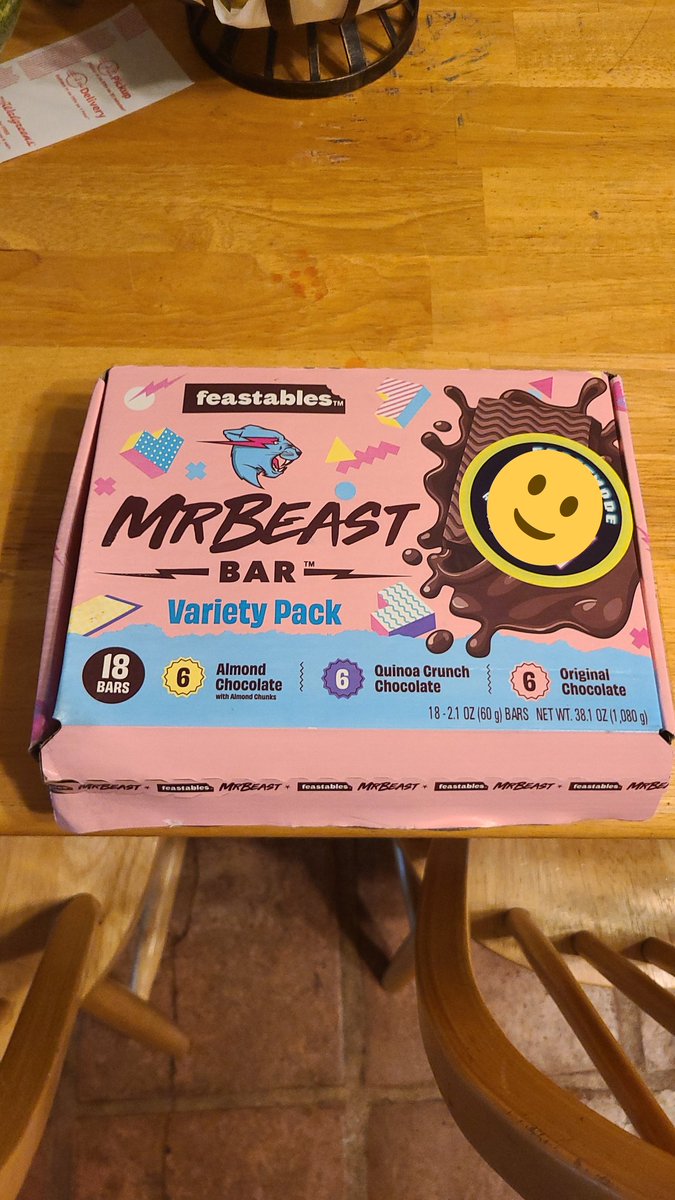 KillaMad_Man's tweet photo. Hey @MrBeast can you help me out with another box?

It was a little warm while shipping here https://t.co/TBvcyF3kMJ