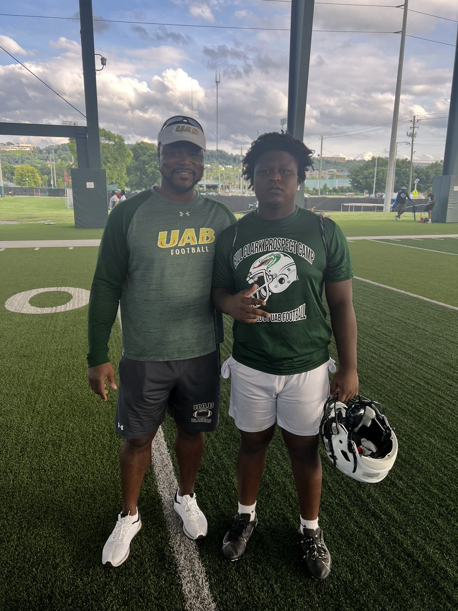 lett__4's tweet photo. Had a great day today at UAB CAMP @CoachMMcCants @EarnestHill4 @UAB_FB https://t.co/hYGPoWwNaa
