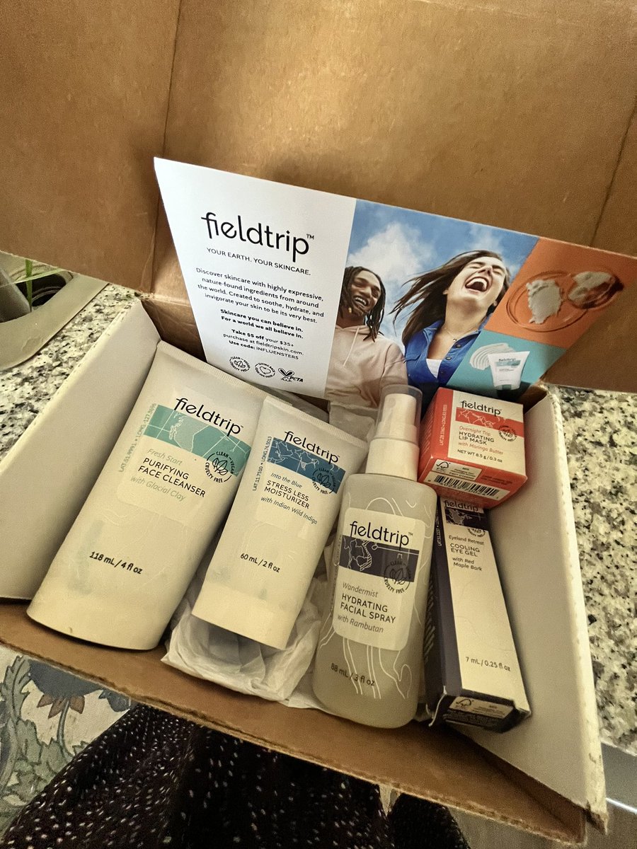 emi_durbin's tweet photo. #complimentary #fieldtripskin #Fieldtripping @Influenster @fieldtripskin https://t.co/jobAbtzBkT