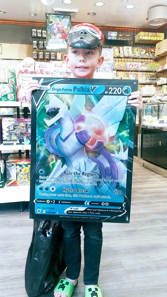 Ninja_Knights's tweet image. Just picked up this awesome giant sized holographic Astral Radiance Billboard Card. This will look amazing in the back ground of Aydens live streams. Thanks @poorboycomics 
#playtimewithayden #playtimegaming 
#poorboycomics 
@playtimewithayden

playtimewithayden.com