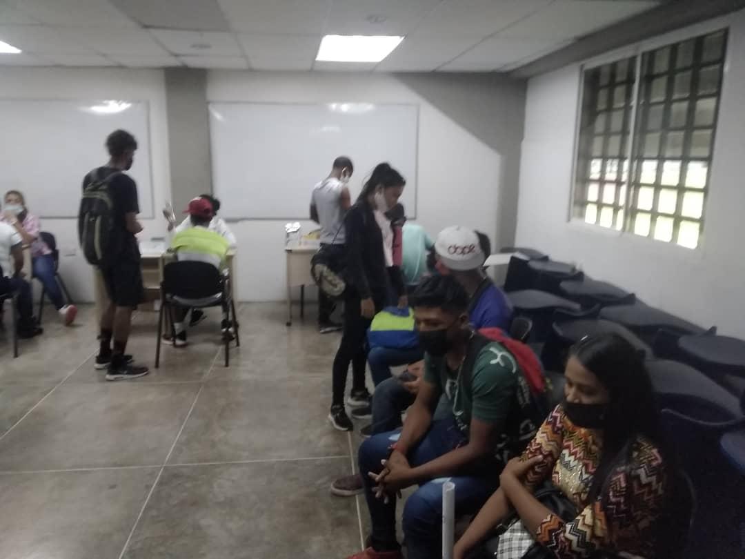 #Hoy +Salud Universitaria llego a los espacios de <a href="/cdeldeporteuney/">CsdelDeporteUNEY</a> para la atención de la comunida, un trabajo mancomunado de <a href="/SibceUney/">sibceuney</a> <a href="/UNEY_FCU/">Fcuuney</a> <a href="/Corposaludyara/">Prosalud Yaracuy</a> <a href="/Ffames_mppeu/">FAMES</a> en la gestión de @TibisayLucena8. Adelante! <a href="/arbolve/">ArbolVe</a> <a href="/PrensaUney/">Prensa UNEY</a> <a href="/ABGCACAM/">CARLOS CAMACARO</a>
