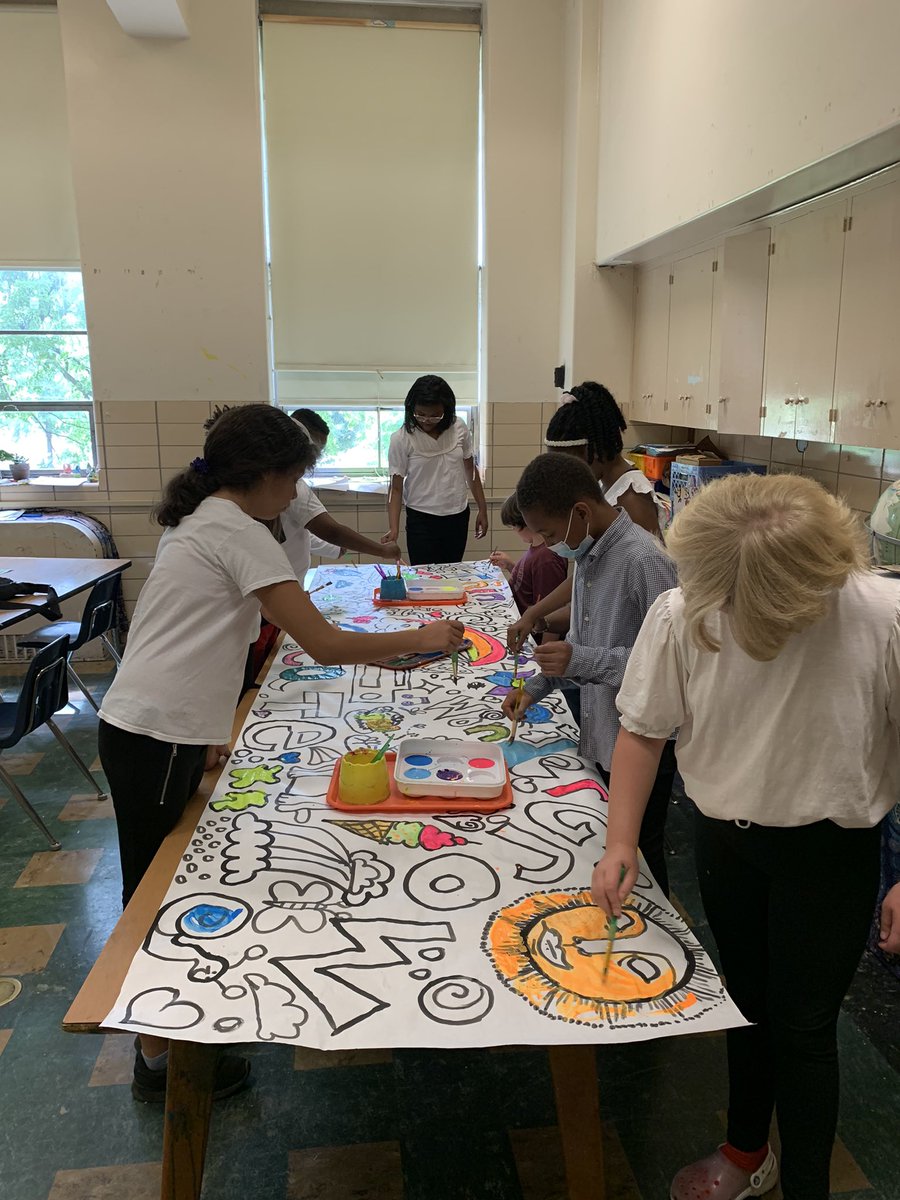 4th Grade Mural painting in Art class with Mrs. Schroeder. @NPSchools #theartsmatter #GranbyBulldogs