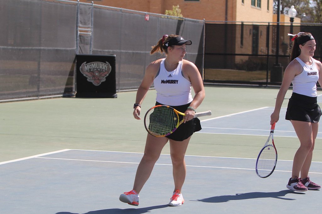 itsdefhannah's tweet photo. Big tennis gurl https://t.co/whgU0ZtCkh