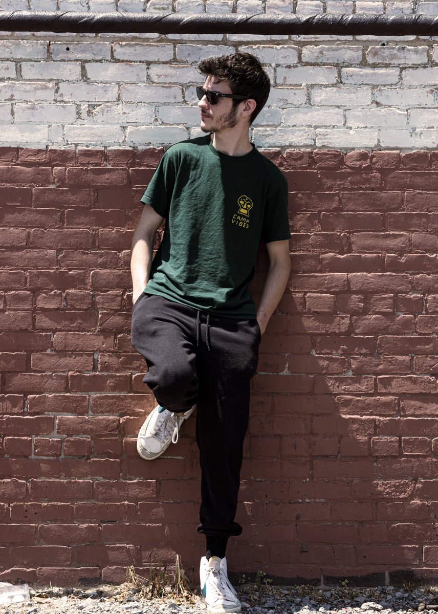 DlaneGaming's tweet photo. New Street Photography Photoshoot! https://t.co/1MprBPHr2N