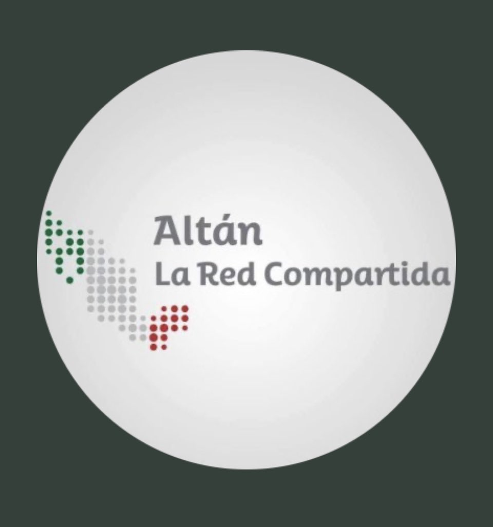 HoyenTelecom's tweet photo. .#EXCLUSIVA de HOY en TELECOM

El prospecto señalado para sustituir a Salvador Álvarez, en #LaRedCompartida, incumple con el perfil pactado por @AltanMx, @PromtelMx y @TelecomMex.

Hija de @LordMolecula también incumple.

Cambiar perfil necesitaría reforma Constitucional.

. https://t.co/00ZralQhsH