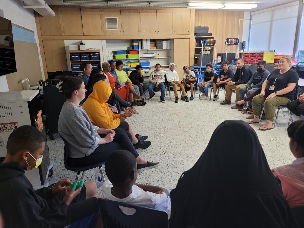 SSS_SCSD's tweet photo. Thanks ⁦@newburghschools⁩ for visiting and for your interest in Restorative Practices. #thoughtpartners https://t.co/TZn3pAkQV4