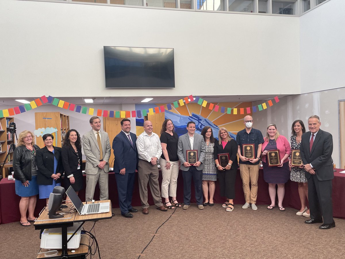 amanna13's tweet photo. Honored to be recognized as a dedicated RPS educator, with my fellow colleagues.
Thank you to whomever nominated me!##Trulyblessed https://t.co/U9THfN5Q6G