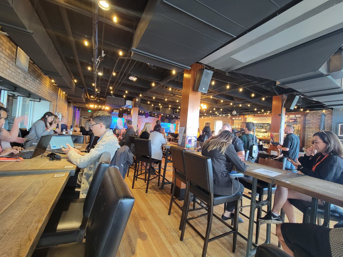 tracyckennedy's tweet photo. Beautiful spaces at Social West. Looking good, #YYC! 

#socialwest https://t.co/naKYCibJpn