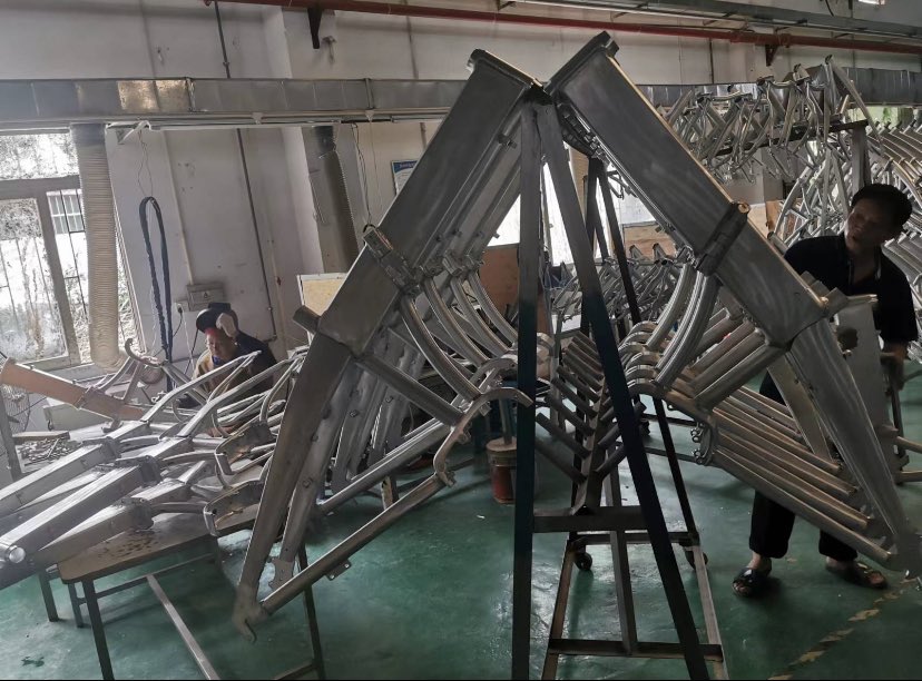 Stark Drive tweet media