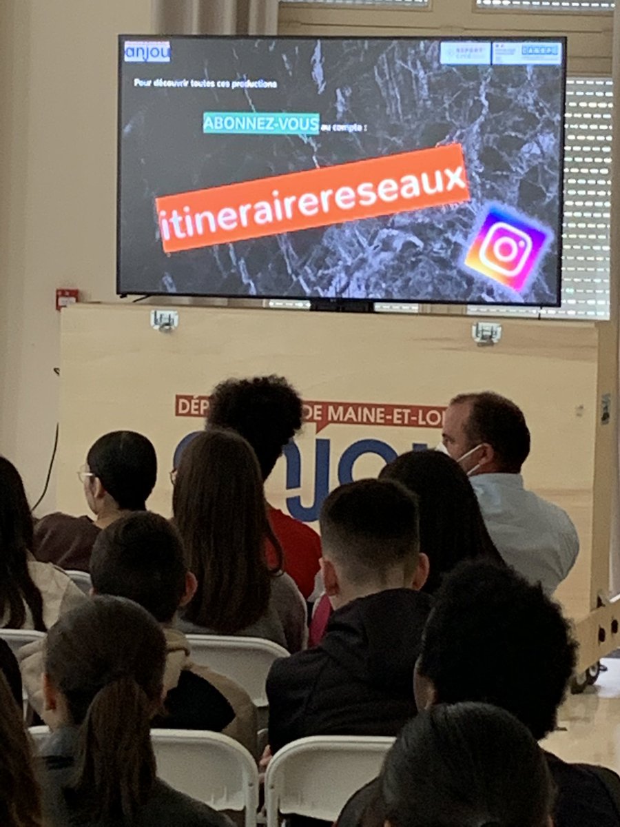 Comment apprendre à utiliser les #reseauxsociaux de manière positive? 👉Itinéraireréseaux : suivez ce compte sur #Instagram. Et découvrez des posts réalisés par des collégiens du Maine-et-Loire! 👏👏👏 @canope_49 <a href="/ReportCite/">Report'Cité</a> <a href="/Maine_et_Loire/">Département Maine-et-Loire</a>