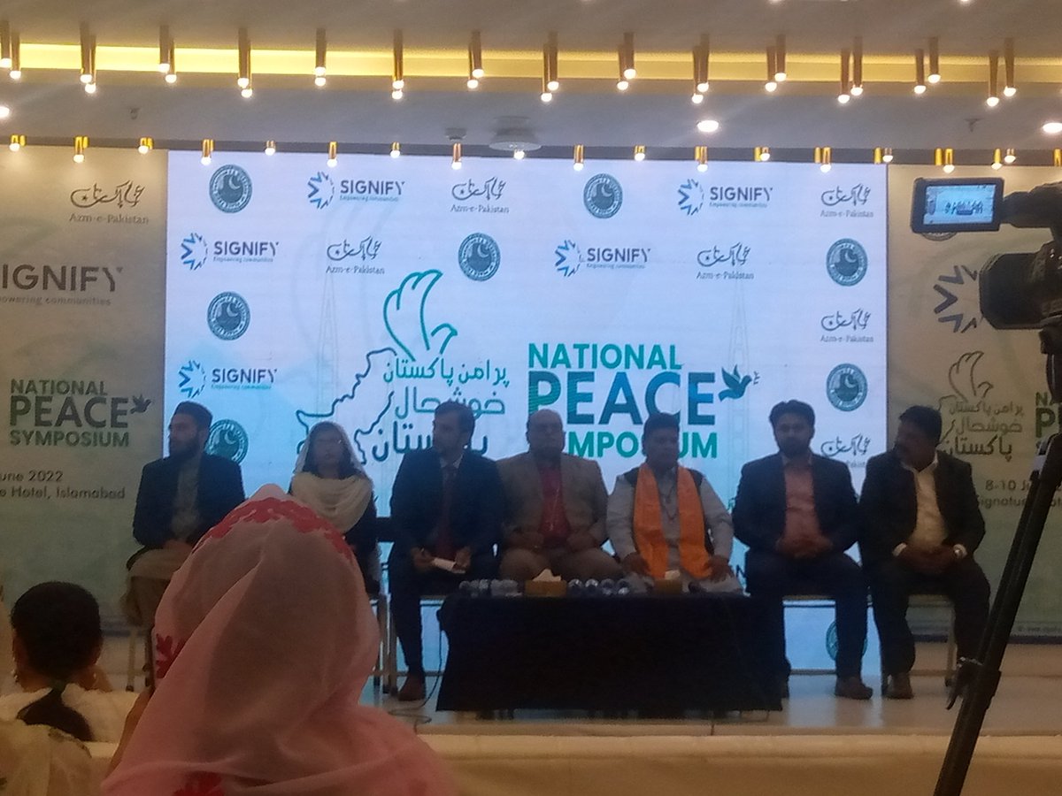 Panelist are ready for the  discussion on Social Cohesion and sustainable development.
Day two of #NationalPeaceEmposium 
#PurAmnPakistan 
@SignifyEC @PaighamePak
