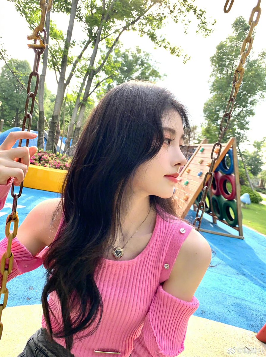 ohnneul's tweet photo. 220610 쥐징이 웨이보 
-
'좋은 날씨 한 번 저장했어🖼'
#鞠婧祎 #쥐징이 #Jujingyi #Kiku https://t.co/sr0odqRzGA