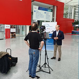 Die ersten Aufnahmen sind im Kasten - hier das Making-of der Begrüßung durch <a href="/HallekMichael/">Michael Hallek</a>. Alle Videos zu #cll #iNHL #aNHL #Myelom #Hodgkin sind ab dem 13. Juni 2022 online