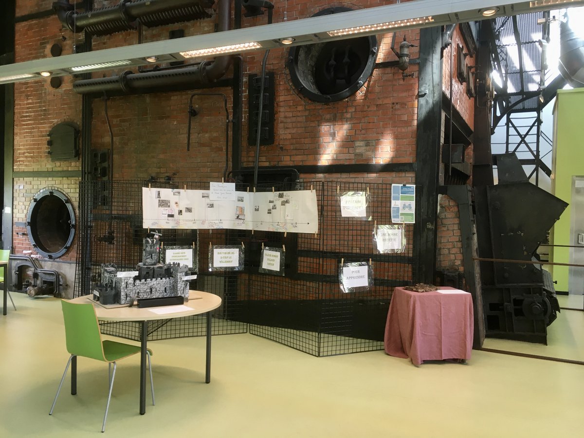 Lewillerhof's tweet photo. Nous sommes exposés à la Médiathèque d'Erstein depuis le 03 juin. Nous y serons jusqu'au 11 juin.
Notre Exposition a déjà du succès et certaines personnes nous laissent même un petit mot d'appréciation ! 😊
Atelier Histoire UEE Erstein https://t.co/cRGe7W3Pra