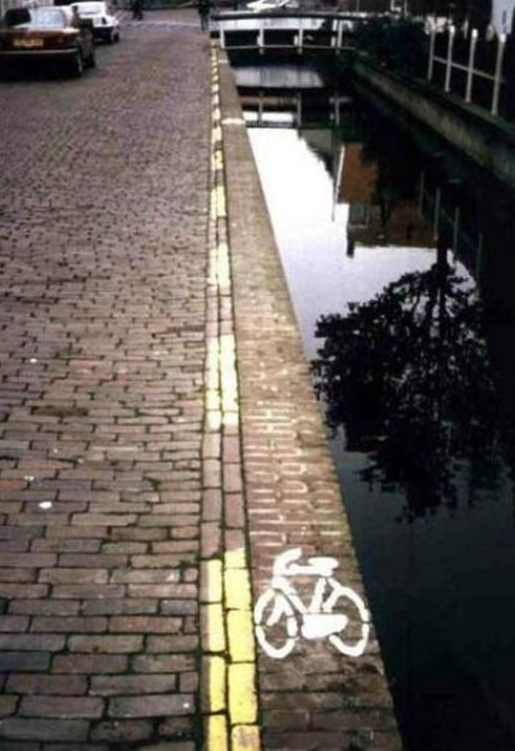 Fietspaden zijn soms echt te smal.