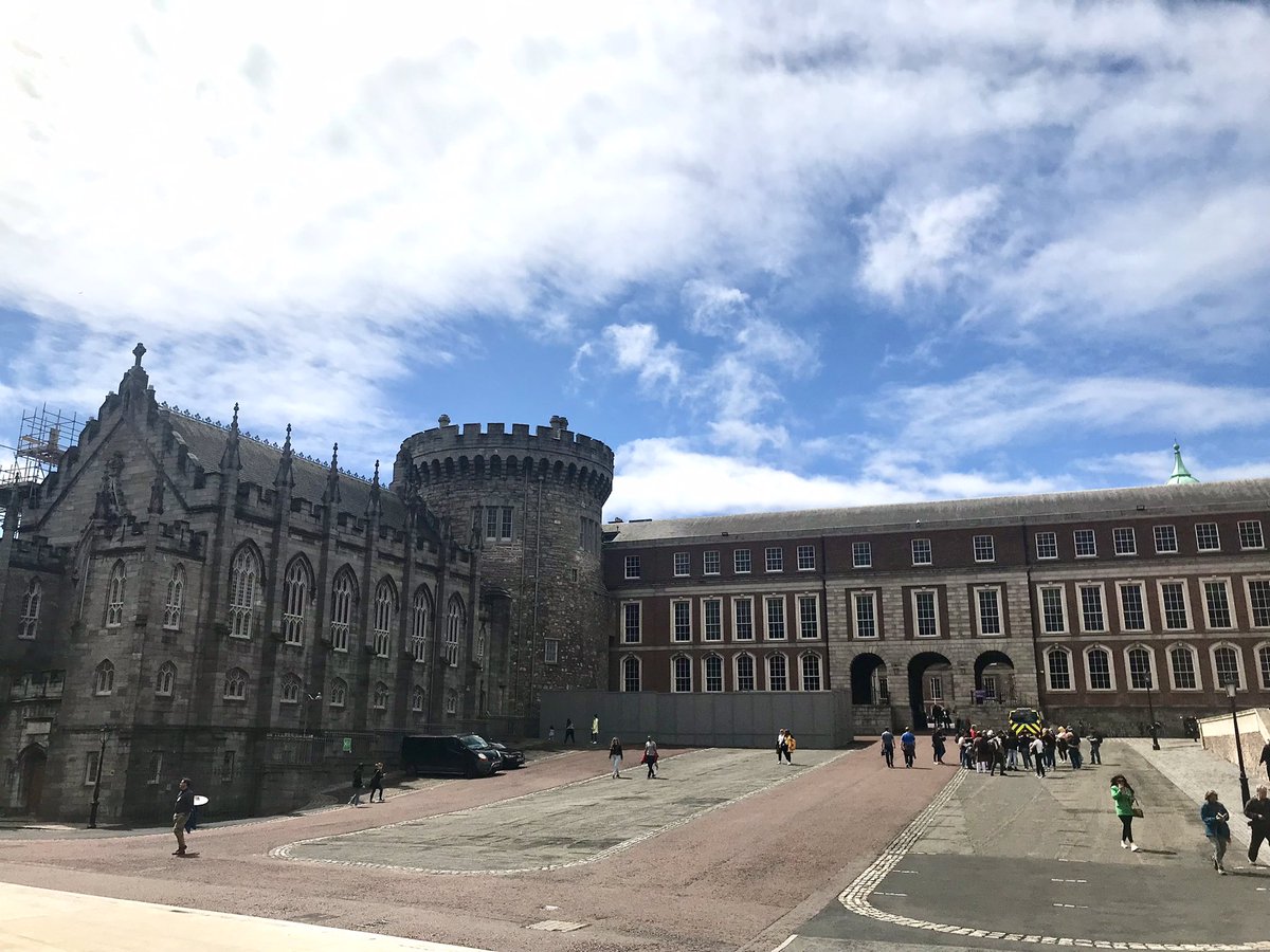 Helen Riddell tweet media