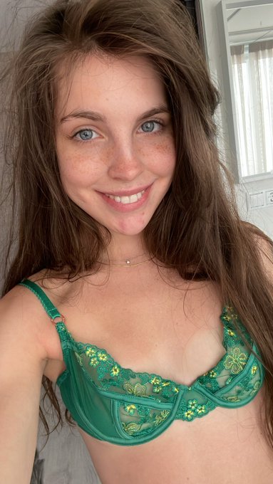 I am online 🌿💚🦜 https://t.co/wLQ6GadcHs<a href="/tag/mvsales"class="tags"><span>#mvsales</span></a>