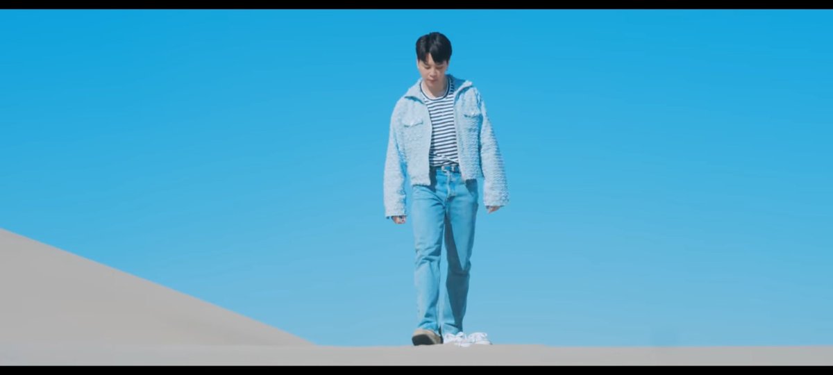 stan_bestmrn's tweet photo. OS SAPATO MANO
OS SAPATOS
FOI A PRIMEIRA COISA Q NOTEI E CHOREI
ELE COM A MSM BLUSA
BTS PELO AMOR
#BTS
AS REFERENCIAS
#BTS_ProofIsComing https://t.co/0wvcWFl6mw