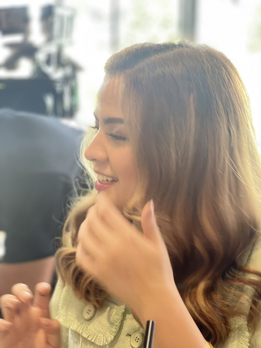 sammyrcl_'s tweet photo. Sharing some photos I got during our shooting!🤍

Isn’t she lovely?🥹🫶🏻 https://t.co/Hh28Fl8ni5